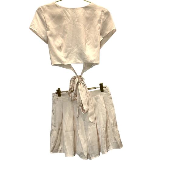 Mable – Juno Tied Detail Top and Shorts Set – Cream – S - Picture 12 of 14
